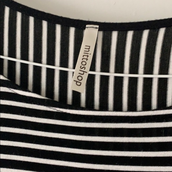 Striped Dress WITH POCKETS - Picture 2 of 3